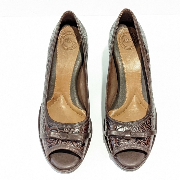 NURTURE brown peep toe heels sz 6.5 - Picture 2 of 10